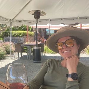 Meet your Posher, Alexandria